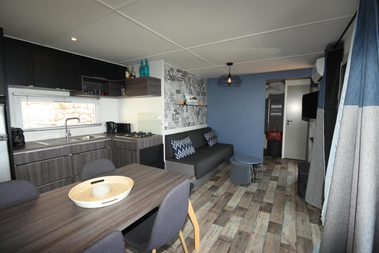 Mobil Home Vue Sur Mer - Racine 03 Saint-Raphaël المظهر الخارجي الصورة